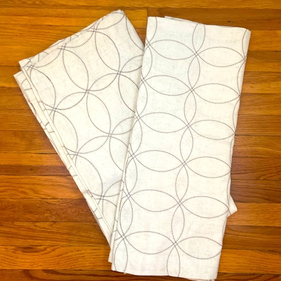 Curtains - Picture 1 of 5